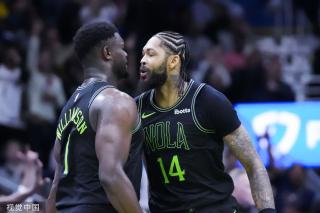 在这个充满 在这个充满