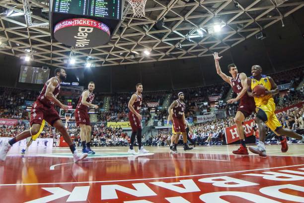 王钰栋的表 王钰栋的表