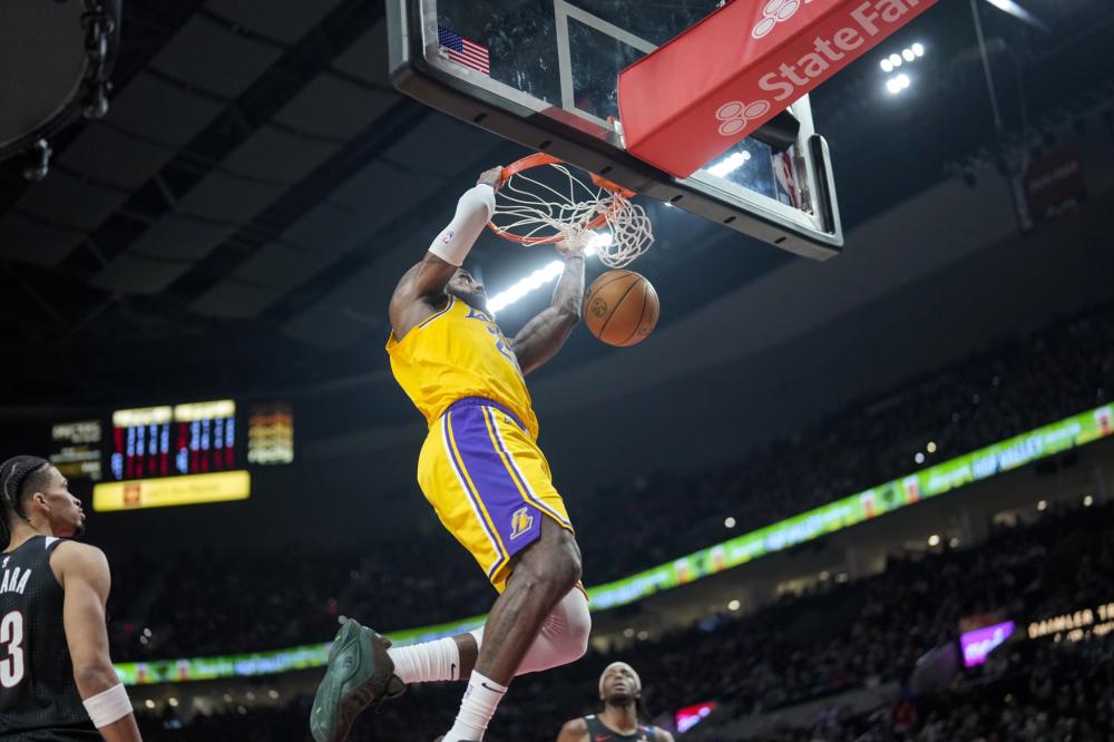 防守反击将 防守反击将